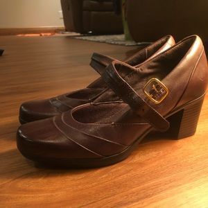 Clarks Mary Jane Bendables. Dark Brown with strap.  Size 8.